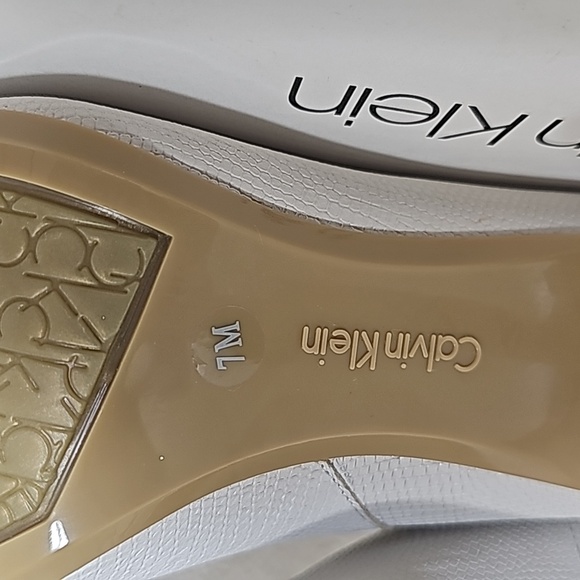 Calvin Klein Nastassia Shiny Lizard - Picture 9 of 10